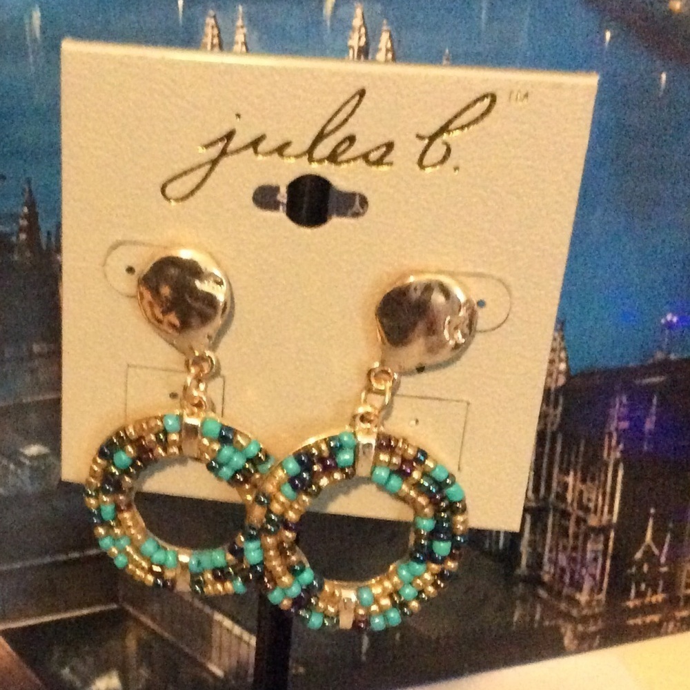 Ladies Pierced Stud Earrings
